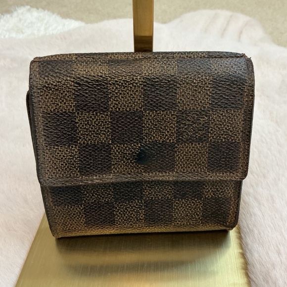 Louis Vuitton Compact 2 button Wallet - Picture 2 of 4